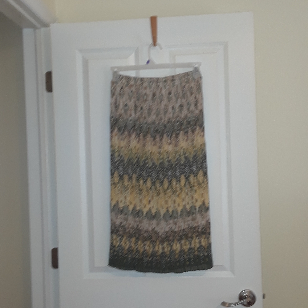 Alfred Dunner; NWT;pleated midi skirt